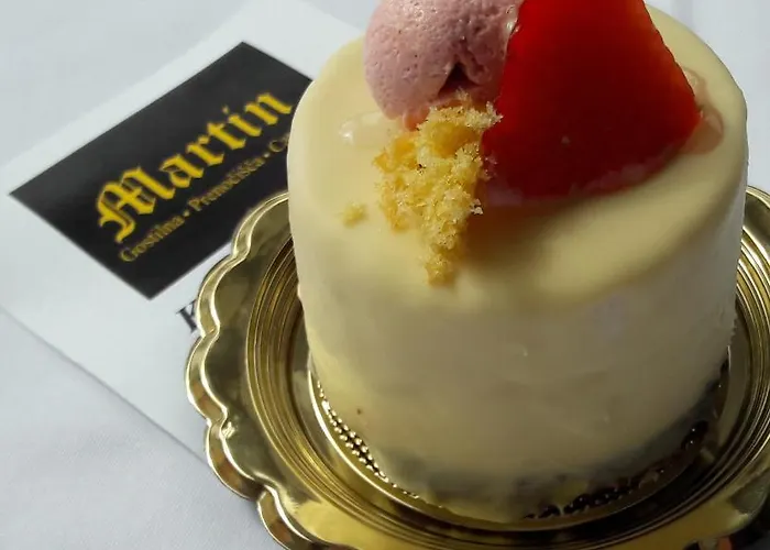 At Gostilna Martin アパート